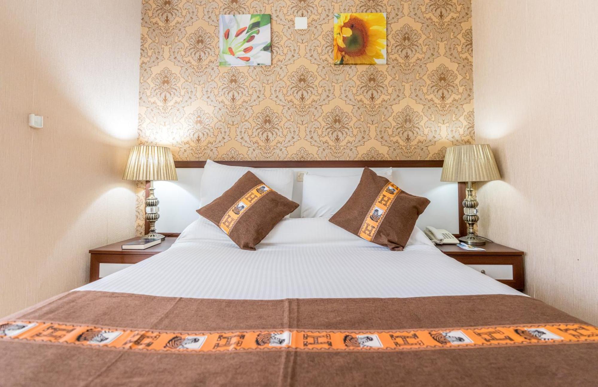 Lemigo Hotel Kigali Buitenkant foto