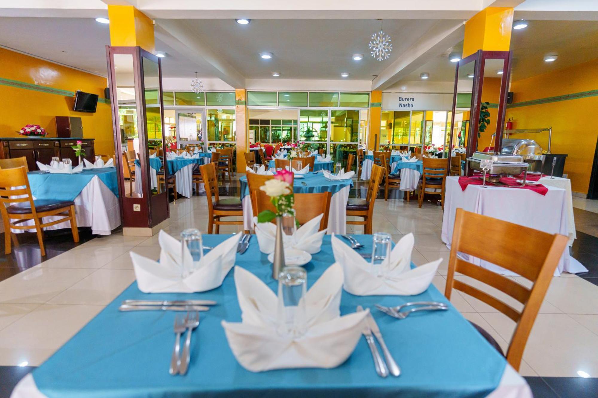 Lemigo Hotel Kigali Buitenkant foto