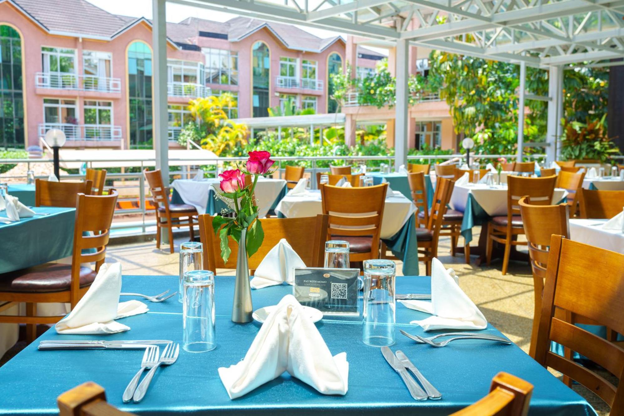 Lemigo Hotel Kigali Buitenkant foto