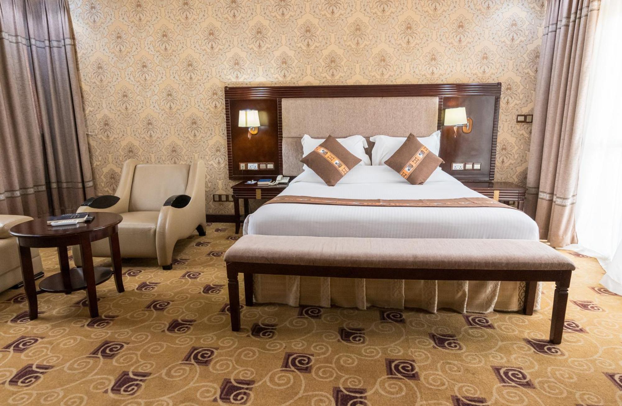Lemigo Hotel Kigali Buitenkant foto