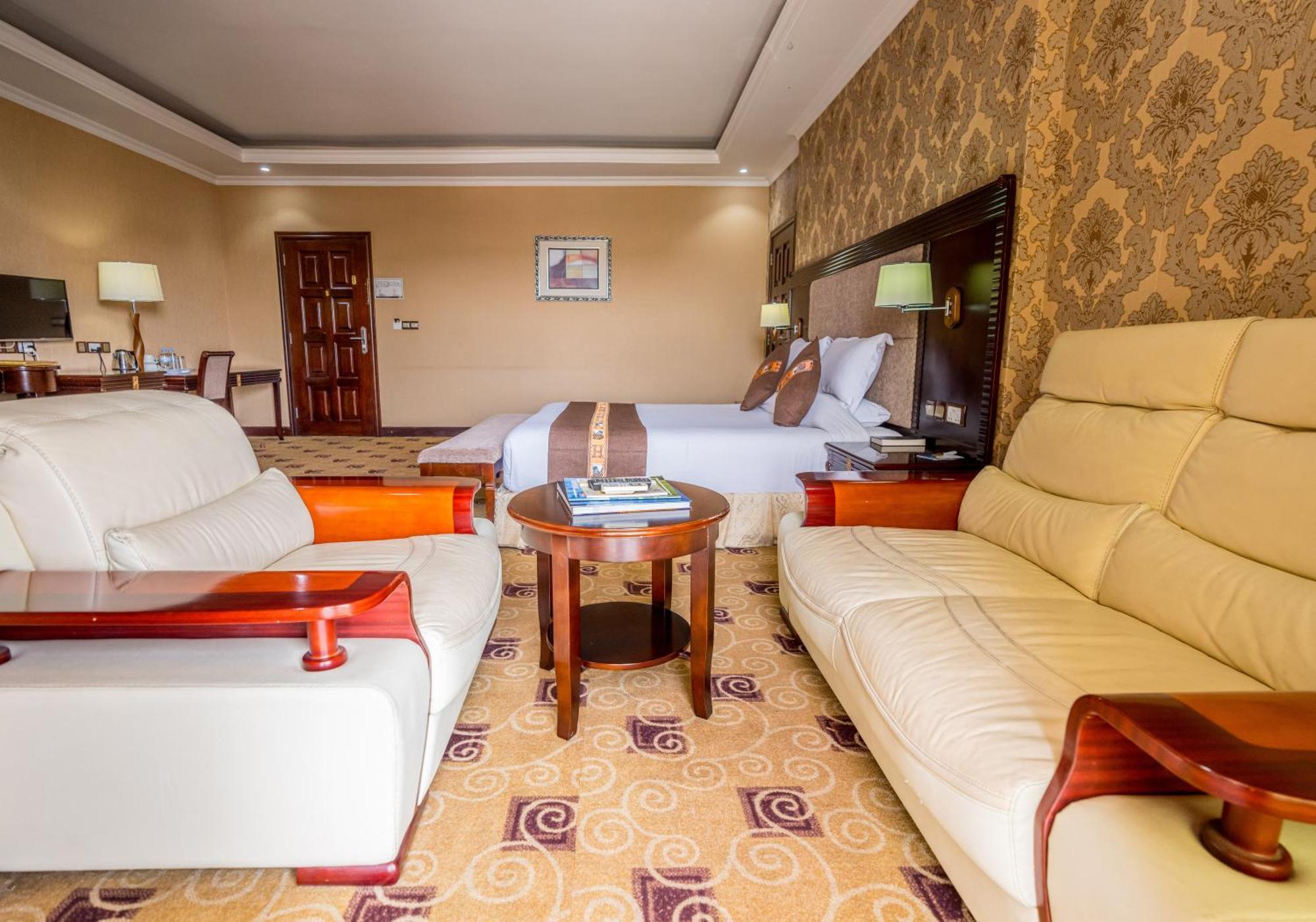 Lemigo Hotel Kigali Buitenkant foto