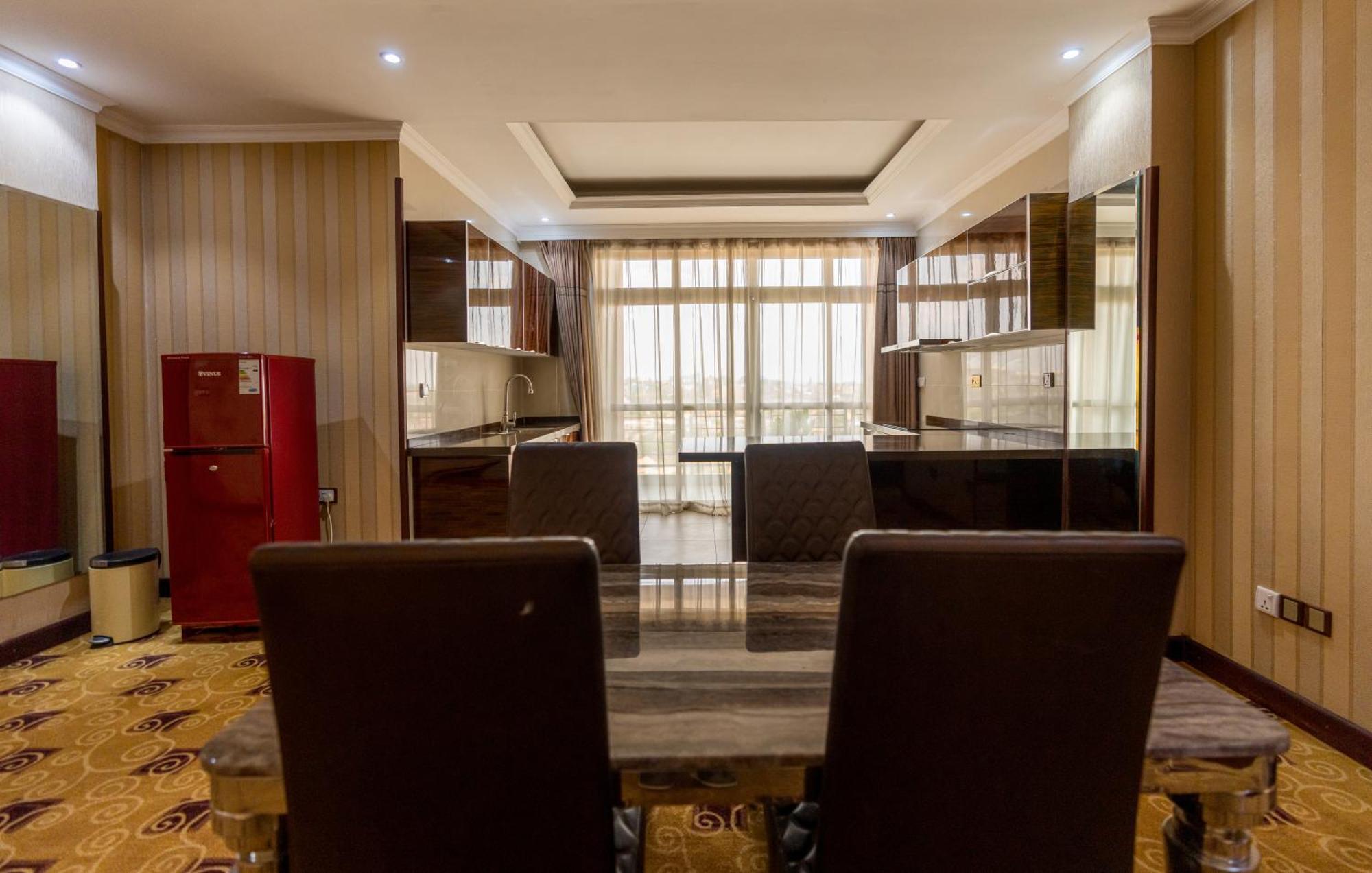 Lemigo Hotel Kigali Buitenkant foto