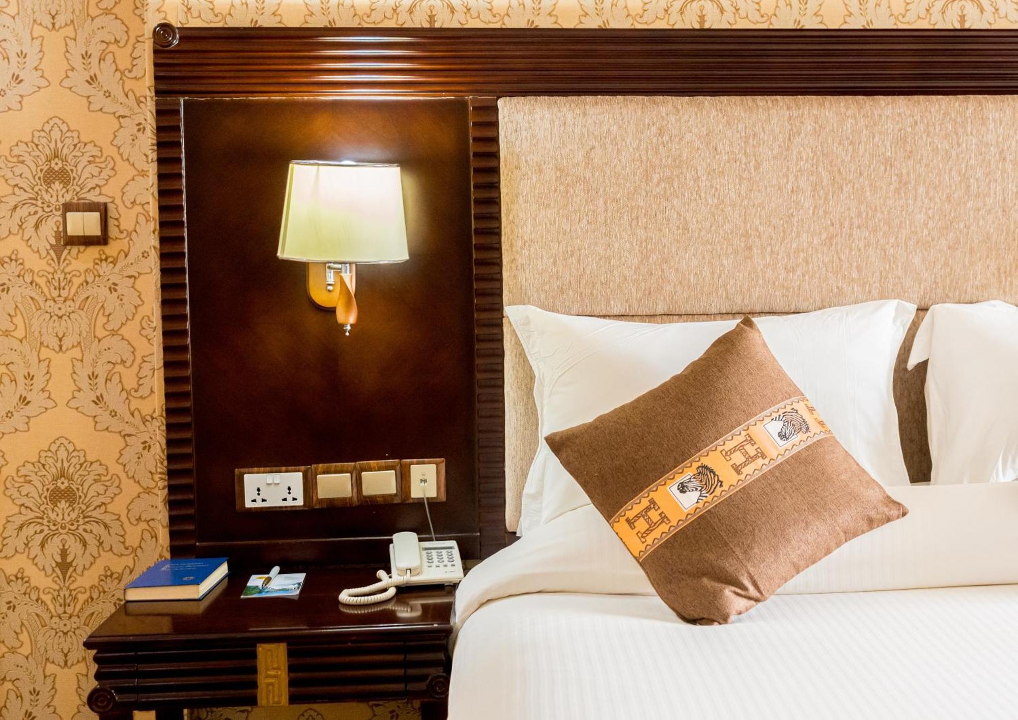 Lemigo Hotel Kigali Buitenkant foto