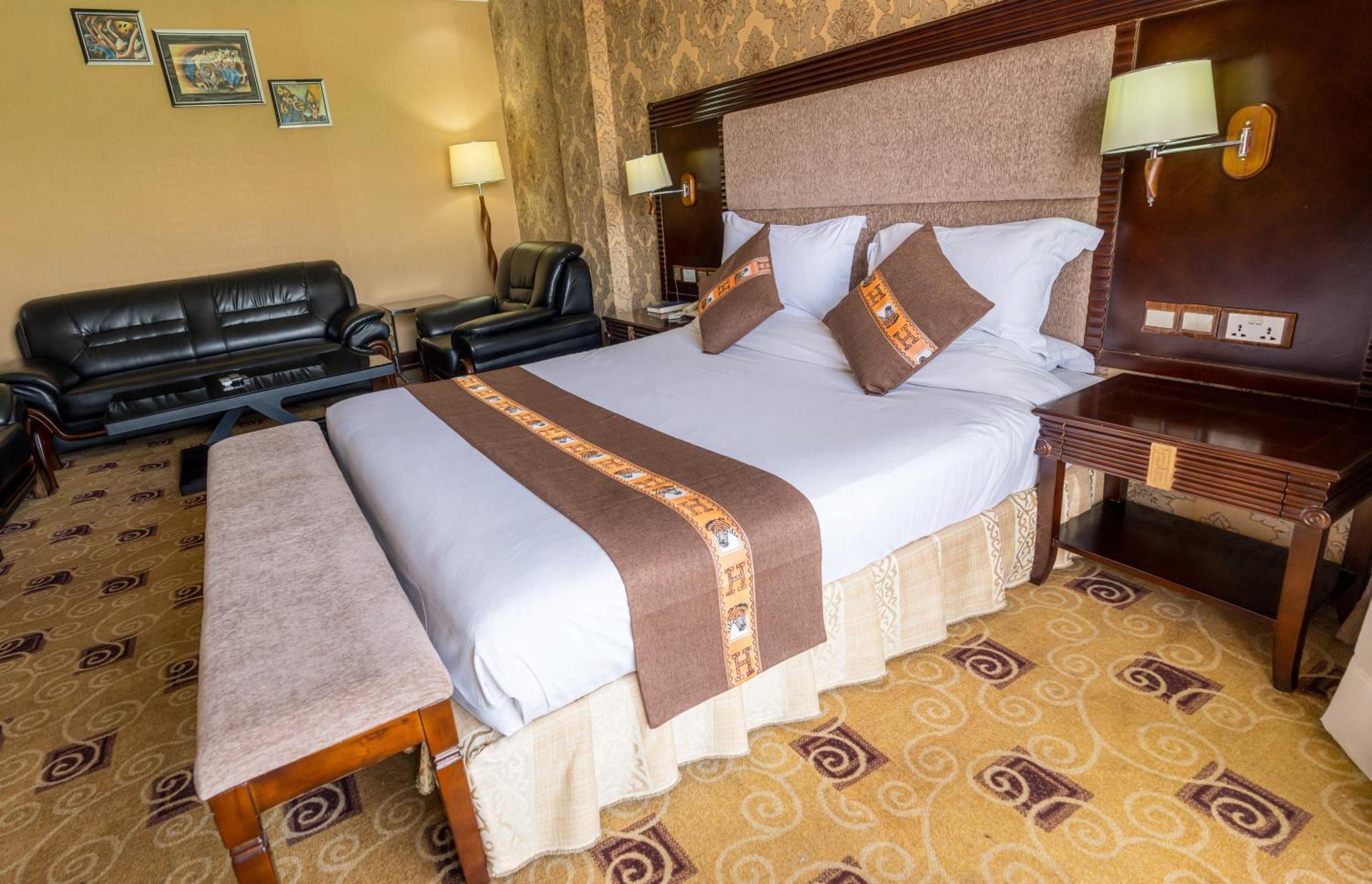 Lemigo Hotel Kigali Buitenkant foto