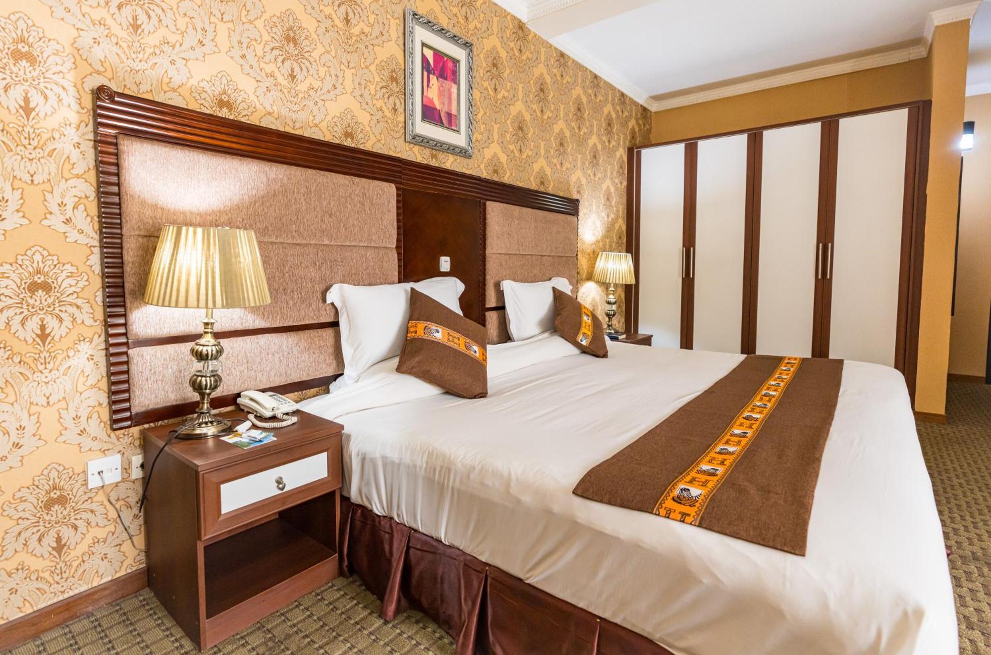 Lemigo Hotel Kigali Buitenkant foto